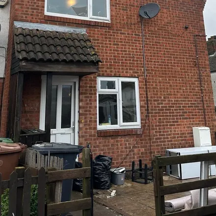 Rent this 1 bed apartment on Thackeray Avenue in Tilbury, RM18 8HU