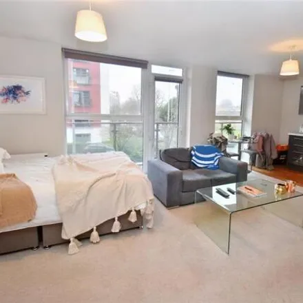 Image 2 - Bridgewater Gate, Woden Street, Salford, M5 4SG, United Kingdom - Apartment for sale