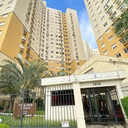 Rent this 2 bed apartment on Boa Compra Mercado Fruteira e Padaria in Avenida Bento Gonçalves 1577, Santo Antônio