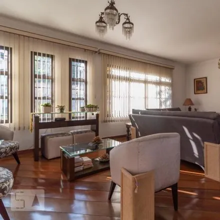 Rent this 4 bed house on Rua Lazaro Paes in Jardim Roberto, Osasco - SP