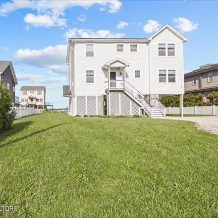 Rent this 5 bed house on 1188 Barnegat Lane in Mantoloking, Ocean County