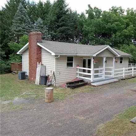 Image 1 - 1163 Oak Grove Drive, Mahoning Township, PA 18235, USA - House for sale