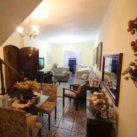 Buy this 4 bed house on Creche Heitor Villa Lobos in Rua Managua, Parque Novo Oratório