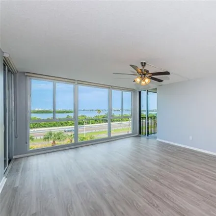 Image 7 - 7161 Sunshine Skyway Lane South, Saint Petersburg, FL 33711, USA - Condo for rent