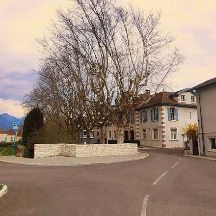 Rent this 1 bed apartment on 27 Grand' Rue in 38610 Gières, France