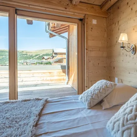 Rent this 3 bed house on Alpe-d-Huez in Route de la Poste, 38750 L'Alpe d'Huez