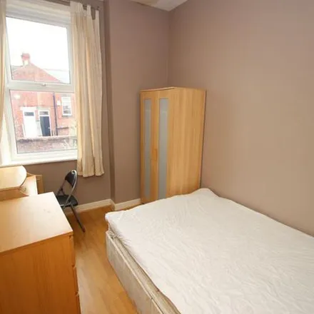 Rent this 3 bed apartment on Oakland Road in Newcastle upon Tyne, NE2 3DR