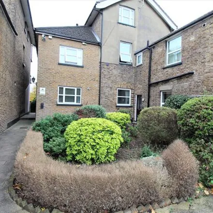 Rent this 1 bed apartment on Richmond Crescent in Spelthorne, TW18 2AD