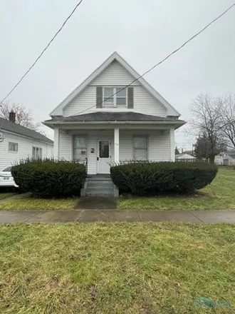 Buy this 3 bed house on 124 Dexter Street in Toledo, OH 43608