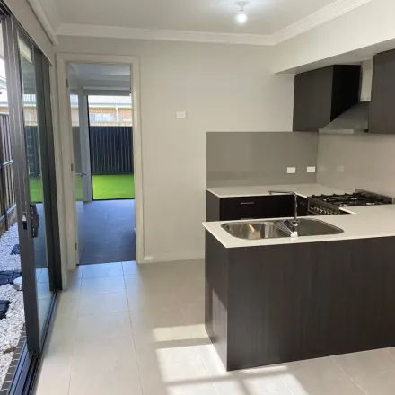 Image 6 - 92 Fontana Drive, Gables NSW 2765, Australia - Apartment for rent