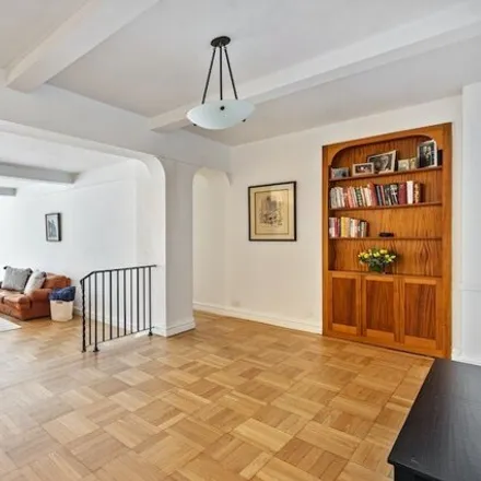 Image 3 - 565 West End Avenue, New York, NY 10024, USA - Apartment for sale