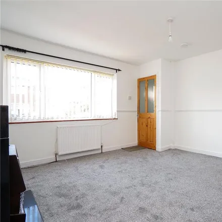 Image 2 - Scott Hall Place, Leeds, LS7 3JR, United Kingdom - House for rent