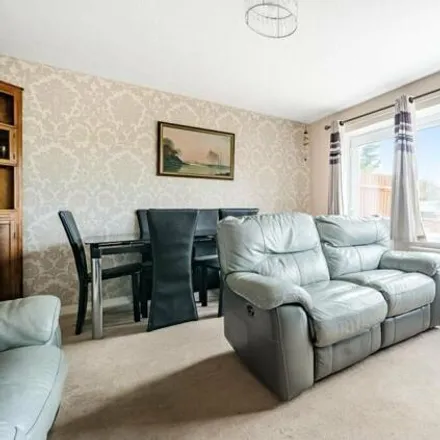 Image 5 - Prince Charles Close, Southwick, BN42 4PS, United Kingdom - Townhouse for sale