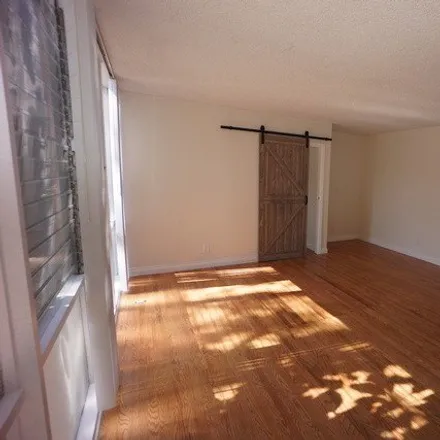 Image 4 - 11133 S Rose Blvd Unit 17, Los Angeles, California, 90034 - Apartment for rent