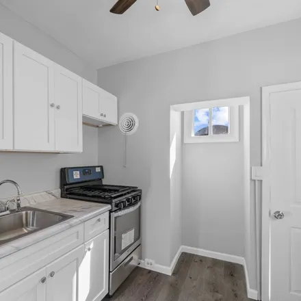 Image 3 - 732 Kingston Street, Philadelphia, PA 19134, USA - Townhouse for sale