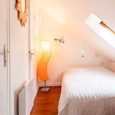 Rent this 1 bed apartment on 14360 Arrondissement de Lisieux