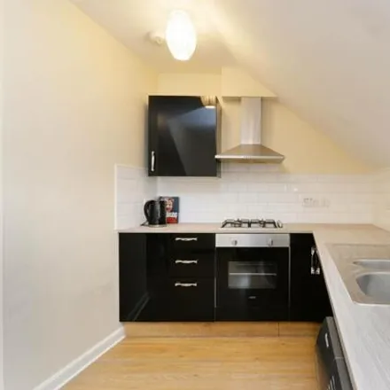 Image 7 - 43 Watson Crescent, City of Edinburgh, EH11 1BT, United Kingdom - Apartment for sale