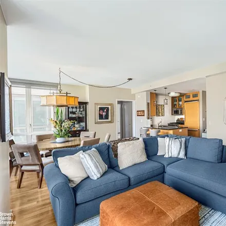 Buy this studio apartment on 200 WEST END AVENUE 12E in New York