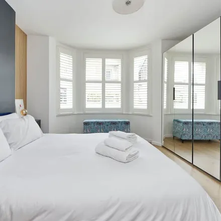 Rent this 2 bed apartment on London in SW11 2AE, United Kingdom