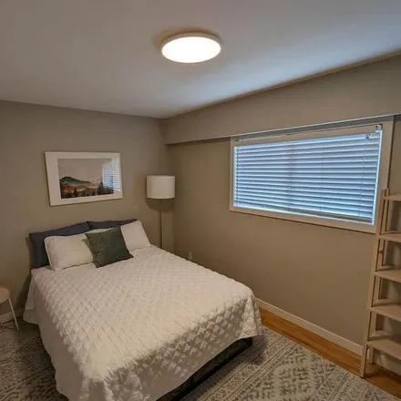 Image 3 - Kamloops, BC V2B 2E7, Canada - House for rent