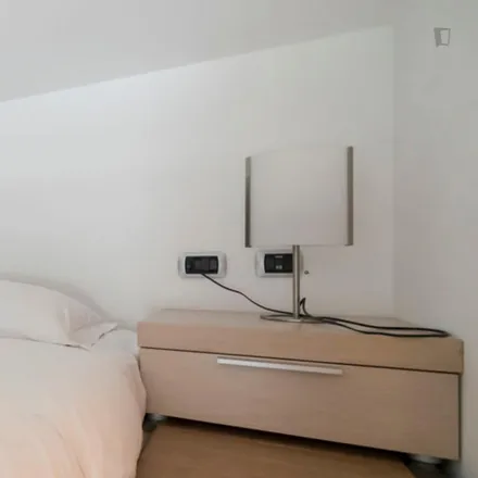 Rent this 1 bed apartment on Istituto Sperimentale Psicodinamica Applicata in Via Gian Giacomo Mora, 11A
