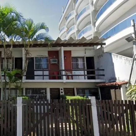 Rent this studio house on Rua Francisco Paranhos in Centro, Cabo Frio - RJ