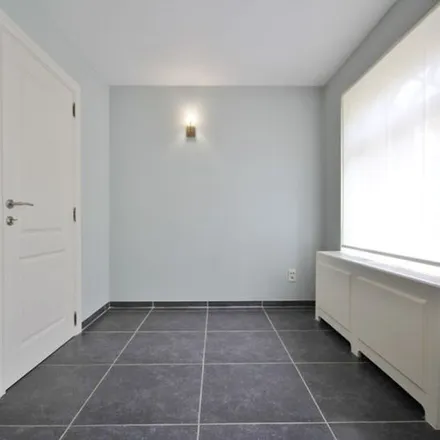 Rent this 2 bed apartment on Sint-Gangulfuskerk in Gildestraat, 3800 Sint-Truiden