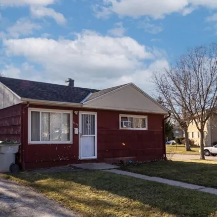 Buy this 2 bed house on 6127 West Carmen Avenue in Milwaukee, WI 53218
