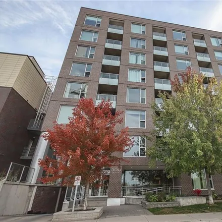 Image 1 - 300 Lett Street, Ottawa, ON K1R 0B8, Canada - Apartment for sale