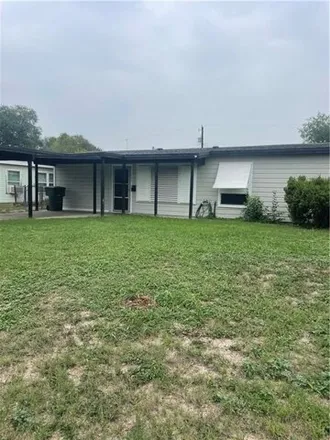 Rent this 3 bed house on 1515 Lalita Street in Alice, TX 78332