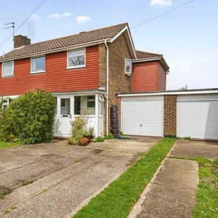 Buy this 5 bed house on Wentworth Close in Eastergate, PO22 0HS