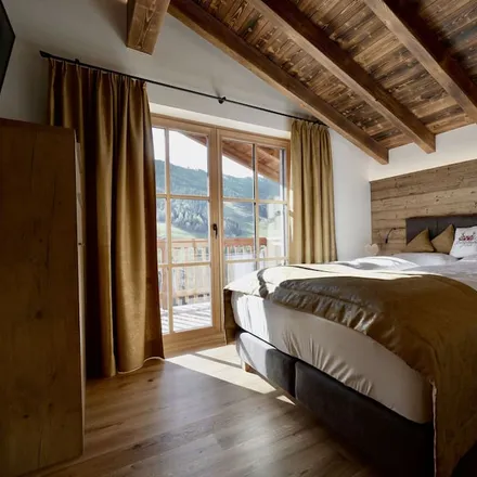 Rent this 4 bed house on Mühlbach in 5620 Salzburg, Austria