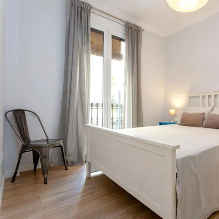 Rent this 2 bed apartment on Super Alimentació in Carrer Nou de la Rambla, 08001 Barcelona
