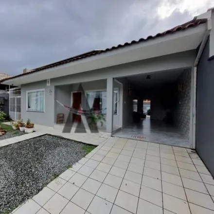 Rent this 3 bed house on Rua Leopoldo Finder 71 in João Costa, Joinville - SC