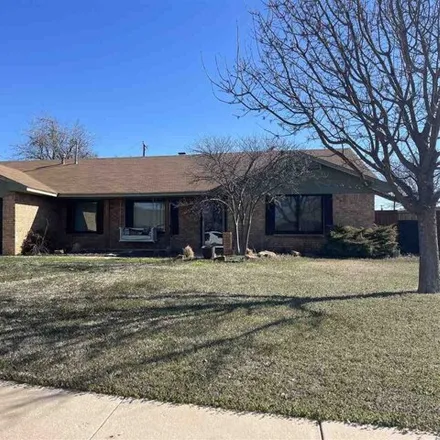 Buy this 3 bed house on 2578 North Seminole Circle in Altus, OK 73521
