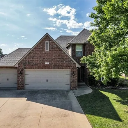 Buy this 4 bed house on 1809 West Woodbury Street in Broken Arrow, OK 74012