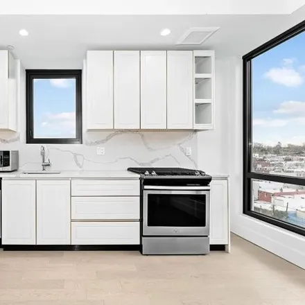 Rent this studio house on The Alexey in 4th Avenue, New York