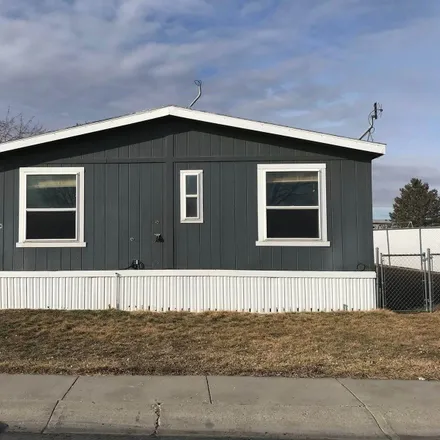 Buy this 3 bed house on Quinn at Highland Meadows in West Quinn Road, Pocatello