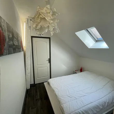 Rent this 3 bed apartment on Communauté de Communes de la Région de Guebwiller - Service Environnement et Ateliers in Rue de l'Électricité, 68500 Guebwiller