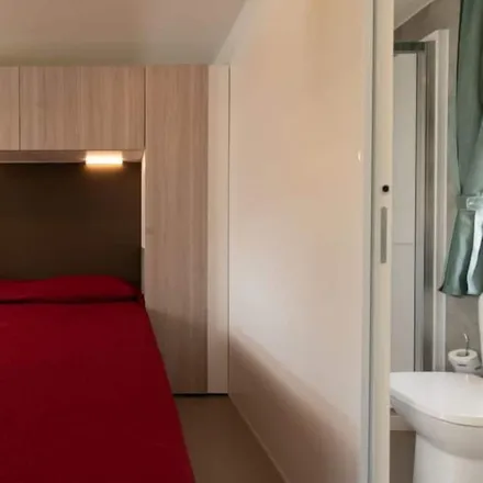 Rent this 2 bed house on Municipio di Desenzano del Garda in Via Giosuè Carducci 4, 25015 Desenzano del Garda BS