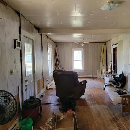 Image 3 - 100 West 1st Street, Tripp, Hutchinson County, SD 57376, USA - House for sale