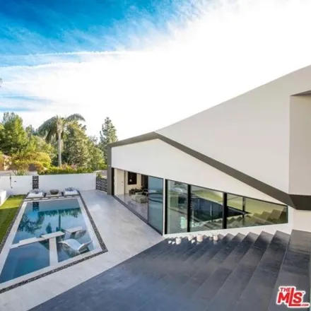 Image 2 - 2210 Bowmont Dr, Beverly Hills, California, 90210 - House for rent