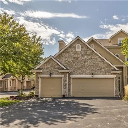 Buy this 3 bed condo on unnamed road in Overland Park, KS 66224