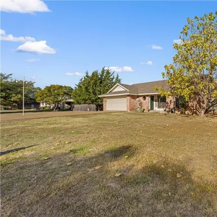 Image 2 - 205 Lane Drive, McLennan County, TX 76712, USA - House for sale