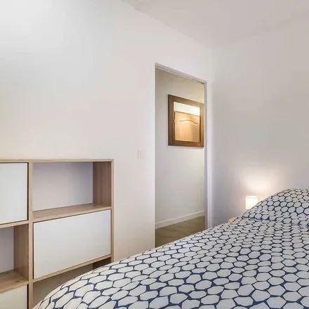 Image 5 - Rue de Chambéry, 73100 Aix-les-Bains, France - Apartment for rent
