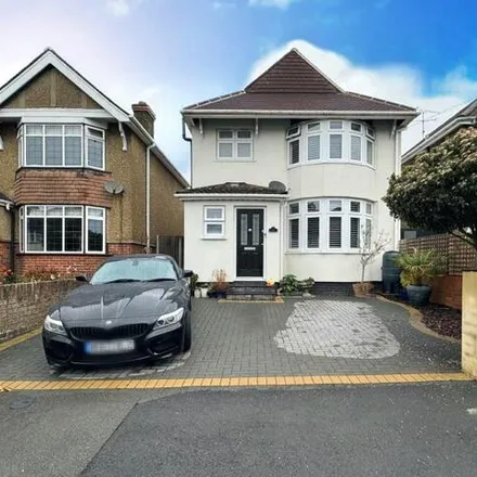 Buy this 3 bed house on Orchard Road in Farnborough, GU14 7PR