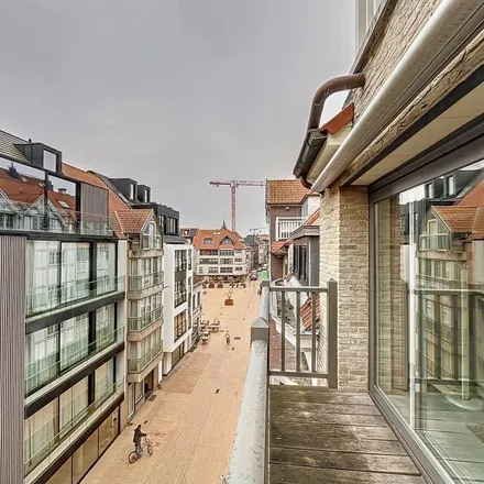 Rent this 2 bed apartment on Vlamingstraat 2;4;6;8 in 8301 Knokke-Heist, Belgium