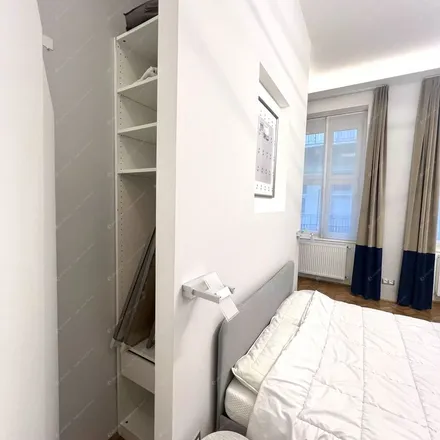 Image 2 - Gömöry-ház, Budapest, Király utca 12, 1061, Hungary - Apartment for rent