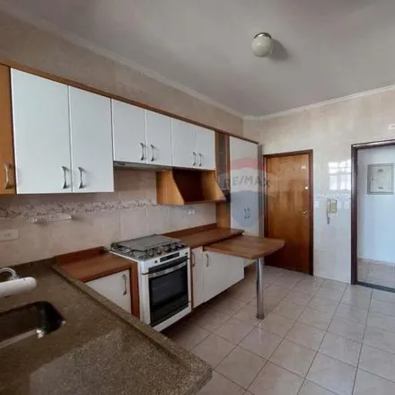 Buy this 3 bed apartment on Rua Marechal Floriano Peixoto in Centro, Taubaté - SP