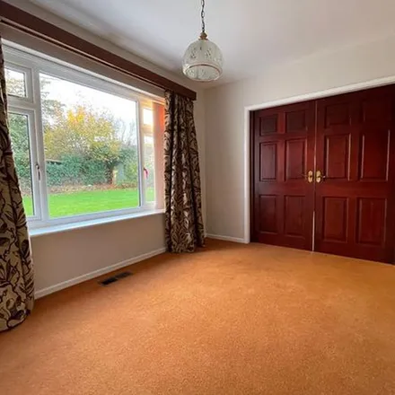 Rent this 5 bed apartment on Rectory Close in Harvington, WR11 8NW